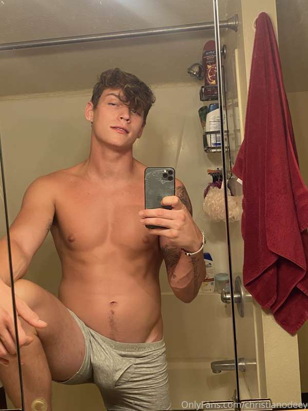 I’ve been posting a lot less lately, hat to make you miss me
