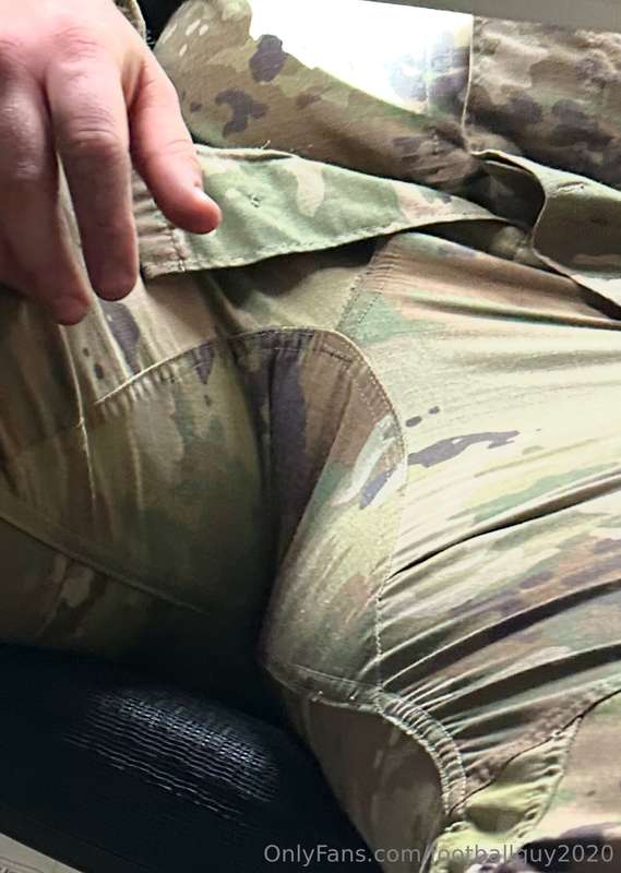 Who likes BIG beefy muscular soldiers??? 16