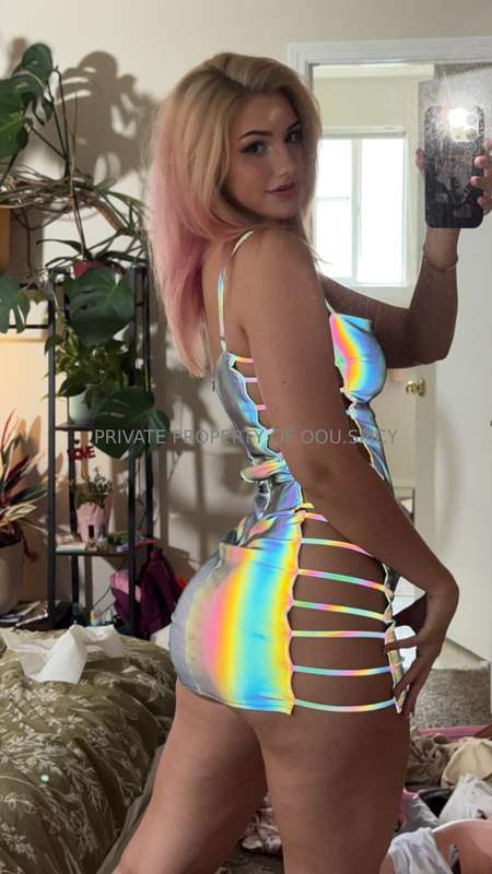 Dress code: Colorful… Mood: Dirty 😈