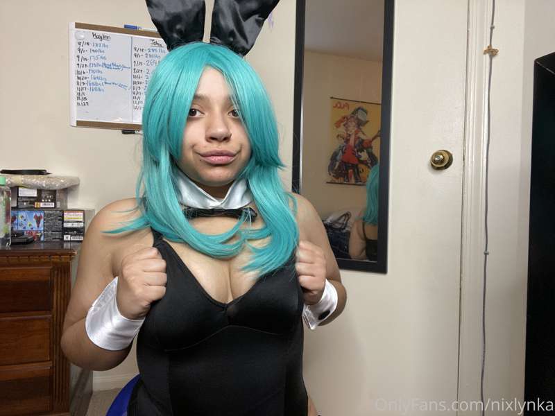 Doing my best to hop on live soon, making content rn