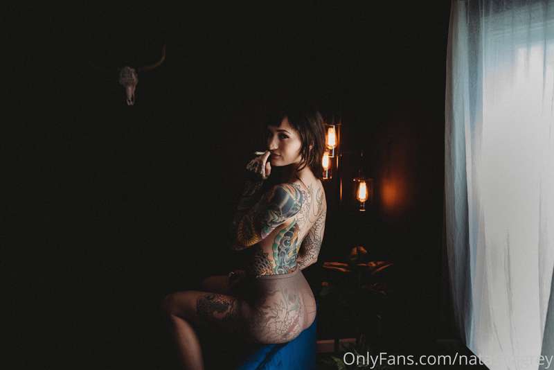𝒻𝓇𝑒𝓃𝒸𝒽 𝑔𝓇𝑒𝓎 🖤 more from this shoot coming soon! 5