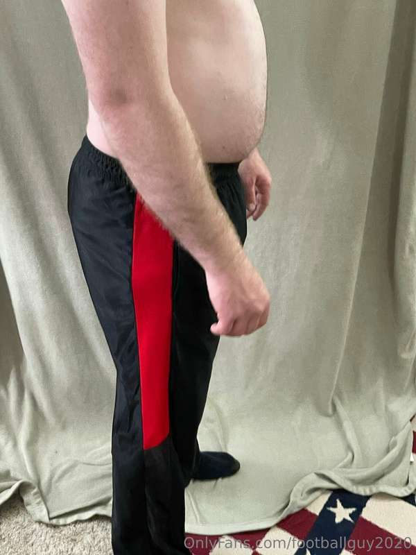 The Shirtless Sarge - Showing off the SARGE bod! Set 12 20