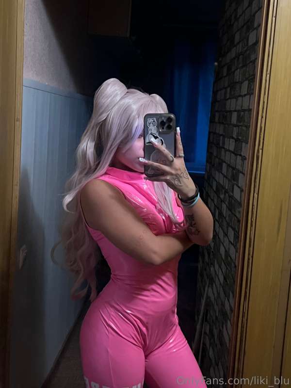 Do you like my costume?💟🥰 2