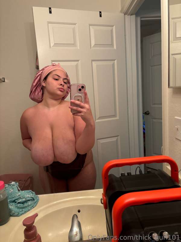 Thick_Gurl101 - Onlyfans - 12 Jun, 2024