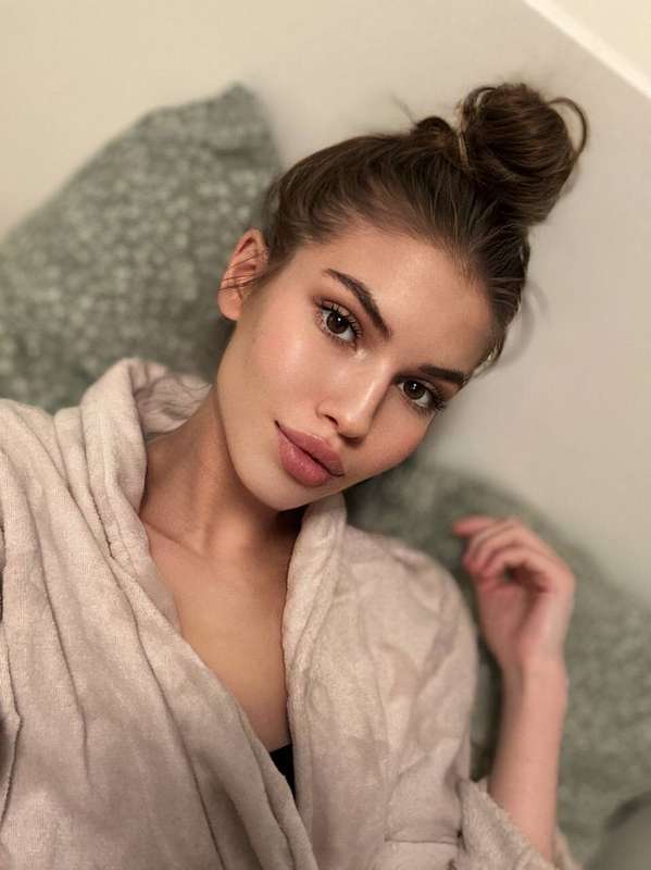 Natural beauty is not just a trend, it's a lifestyle! 🌿💖 Eac..