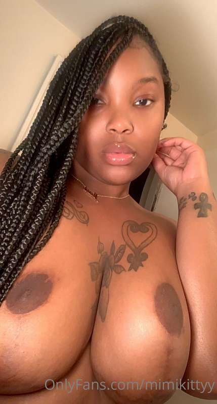 Do you like my new braids? 😘 2