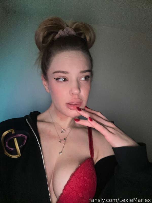 Lexiemariex - Fansly - 22 Jan, 2025