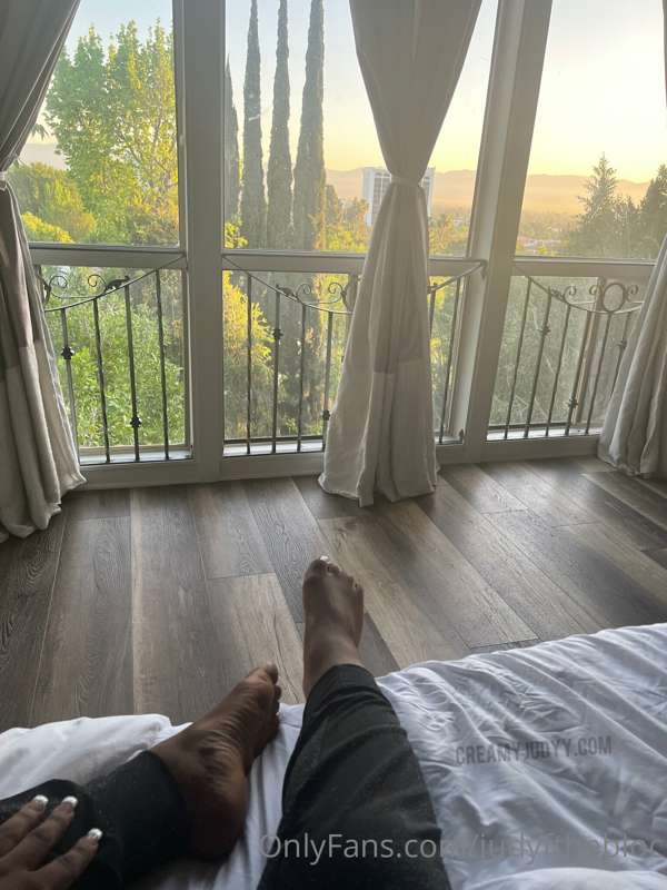 Morning views ☀️ Tip for my LA nudes 😉
