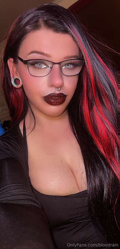 🖤🥀🌹 