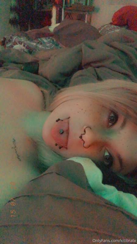 Sleepy,, need content suggestions 🥺