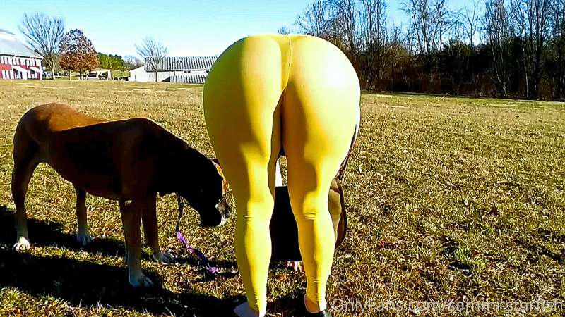 Very see through leggings, walking in the park.  Pic set par.. 19