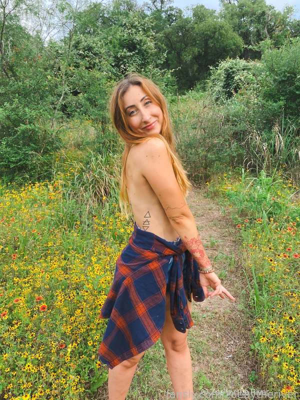 Zoebytheriver - Fansly - 05 Sep, 2021