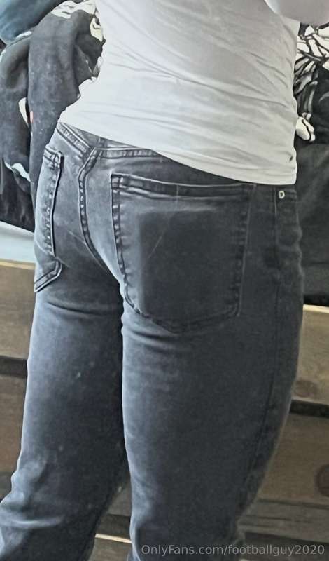 New BULGES and asses and so much more Set 4 18
