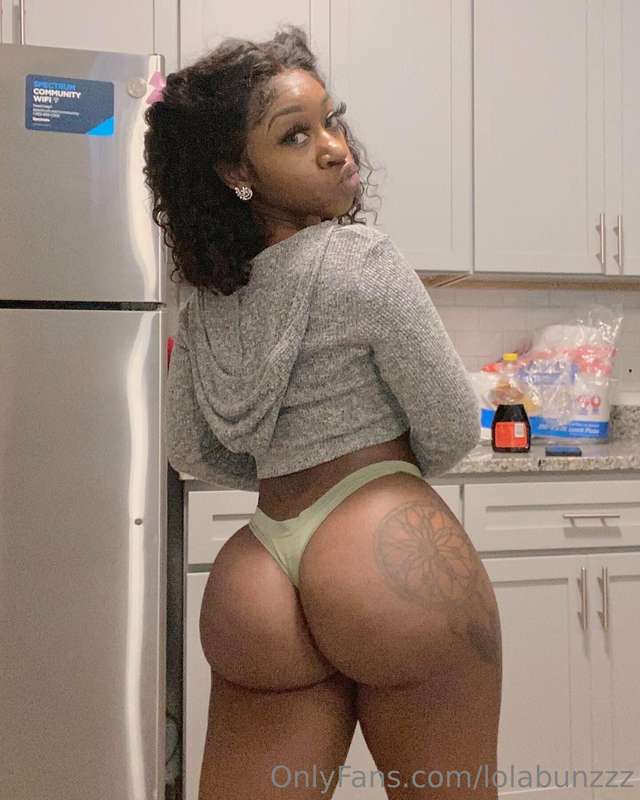 I love when you tip & spend money on me daddy 🥰 spoil me so .. 2