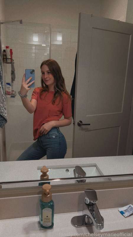 Chelseymarieofficial - Fansly - 21 May, 2025 5