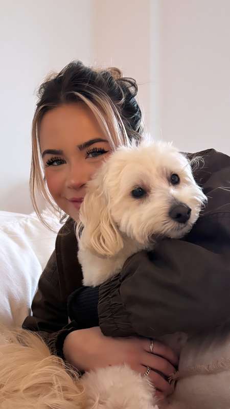 Monday Night’s with me & Lily!! She wanted to say hi and tel..