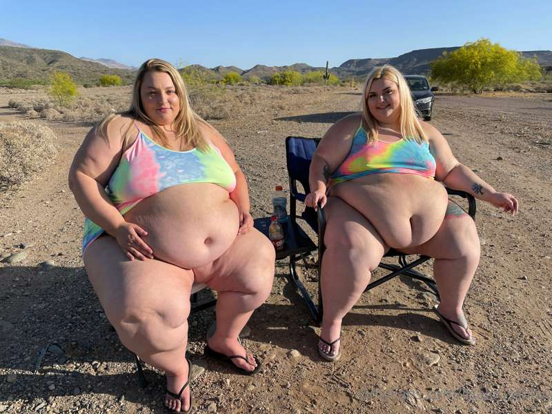 I can’t get over how good @fatemmastoned and I look in the s.. 3