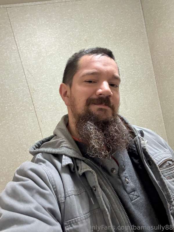 Gmornin yall, cold or not morning wood still hits lol