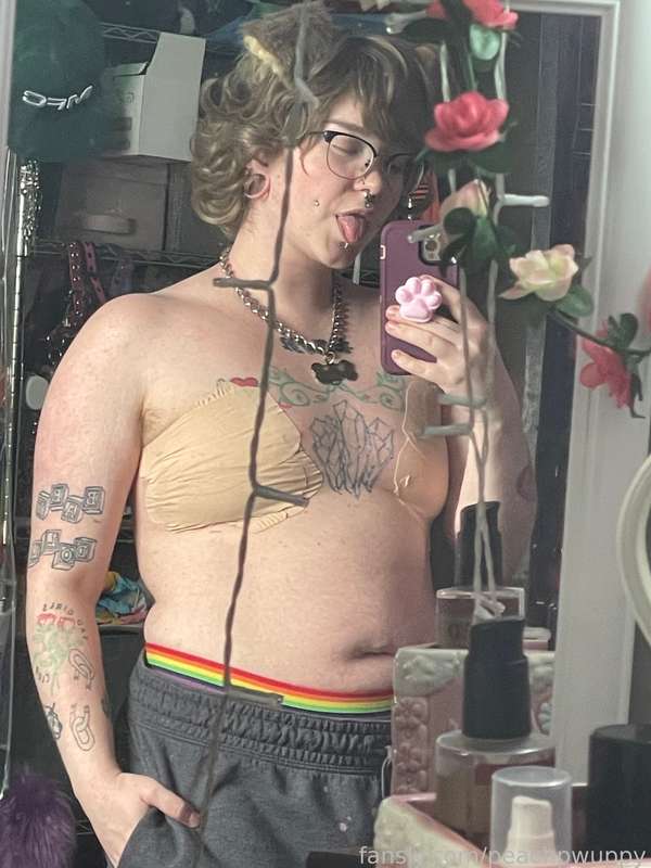 Peachpwuppy - Fansly - 04 Jul, 2024