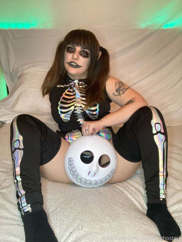 Barrel cosplay from the Nightmare Before Christmas 💀🎃 15