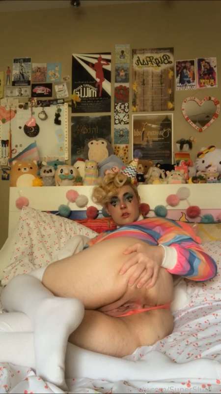 Superslutboi - Fansly - 17 Oct, 2021 14
