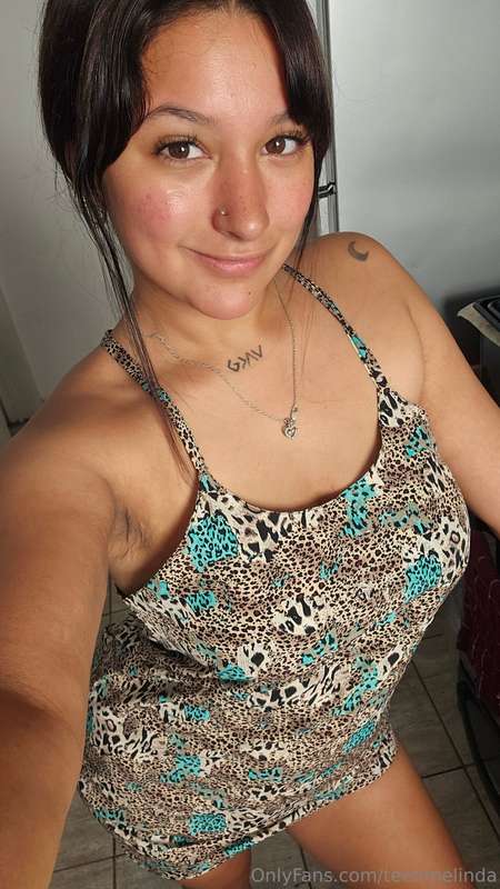 A weekend of smiles, flirtation, and warmth 🔥do you want a l..