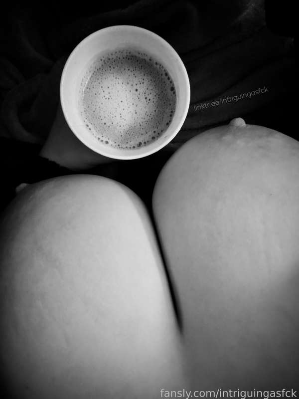 Intriguingasfck - Fansly - 01 May, 2024