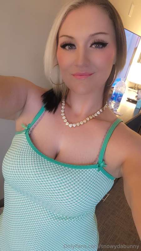 Feeling green today ✅🤑  1