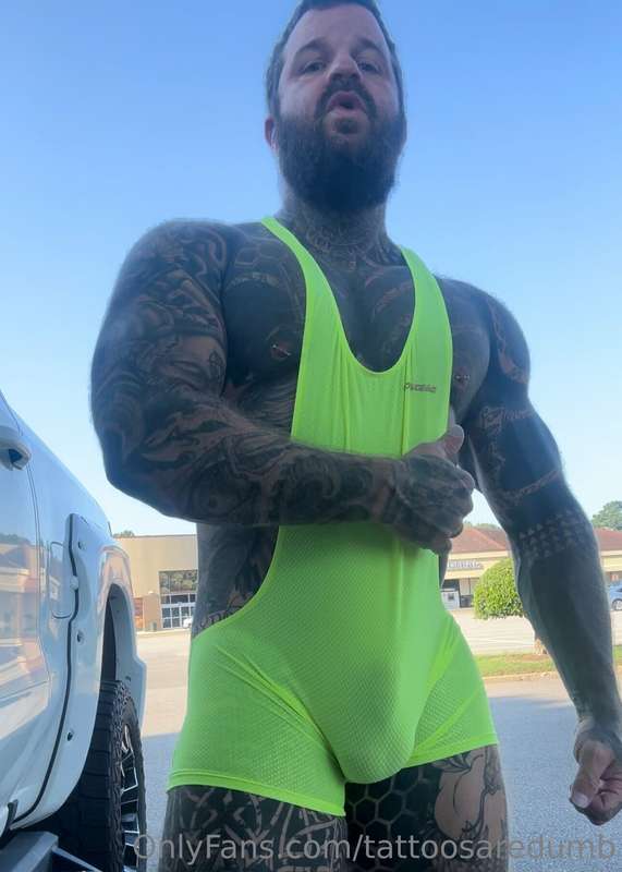 Good morning! Getting some hot footage today can’t wait to s.. 1