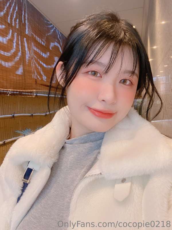 在大阪出門可可愛愛🥰
但是一個人逛街都沒有被搭訕 🤓
反而和媽咪逛街的時候被搭訕了🤣 16