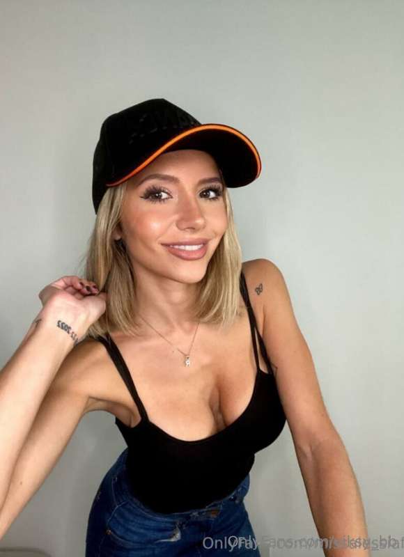 SUBSCRIBE FREE🔥❤️🔥🤍@missalessiaf 🤍This dirty girl @missaless..