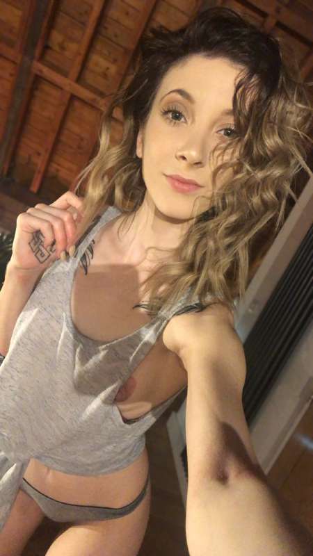 Morning! ☀️ 

I didn’t realise my titty was out until after ..