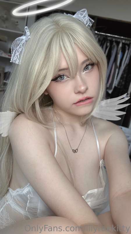 HalloQueen.