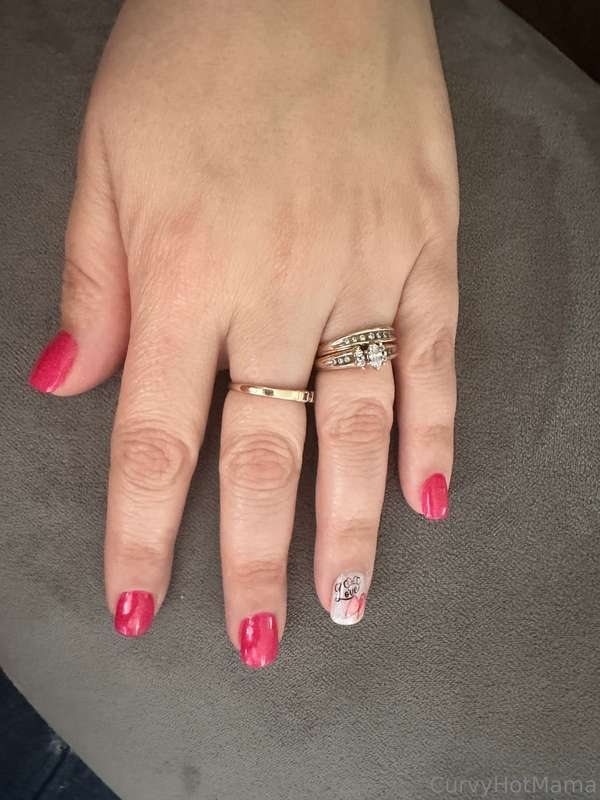 Today was nail day! Valentine’s Day nails it is! 💕