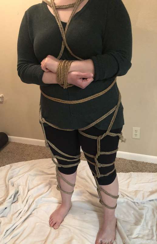 Reminiscing about when I’ve gotten tied up 🥰 Definitely need.. 3