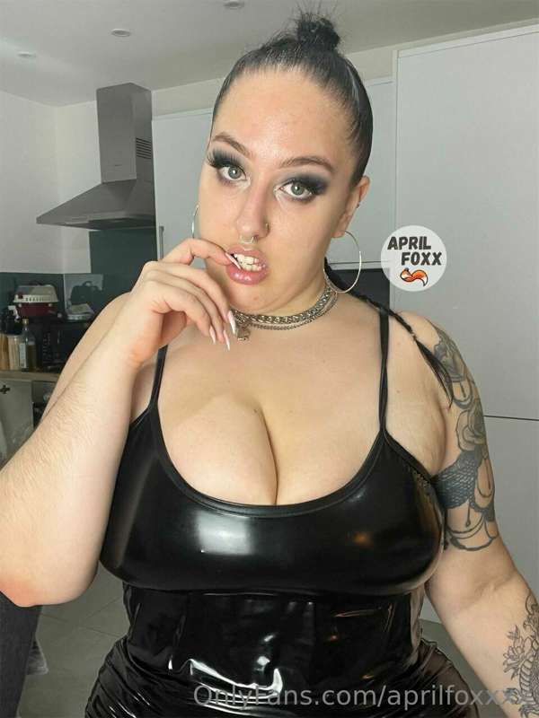 Message me🥵