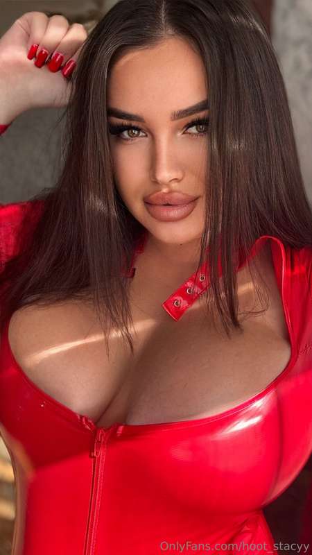 Bend me over the chair and fuck my pussy deep😏