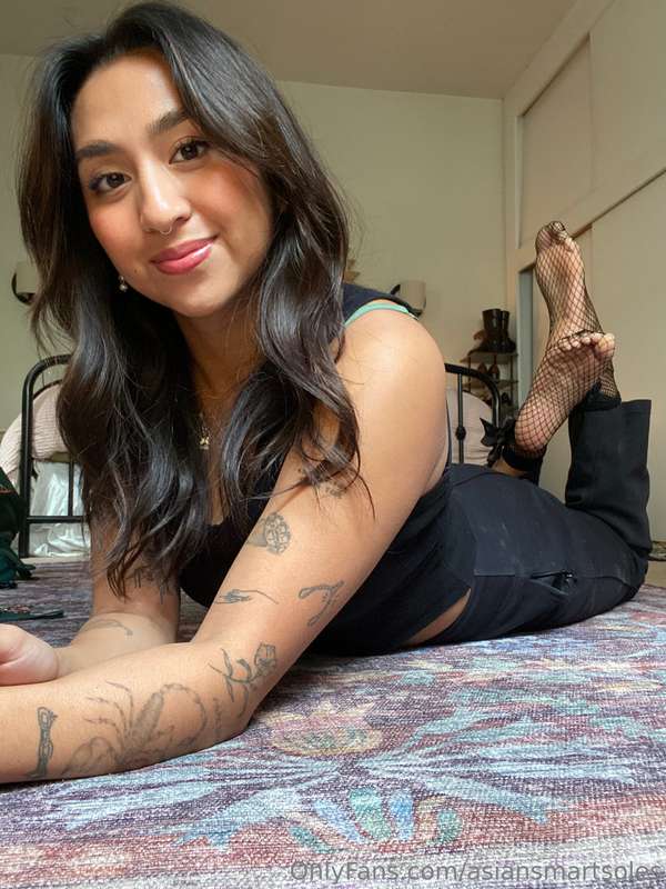 just getting comfy (: do you mind joining me? lol ❤️