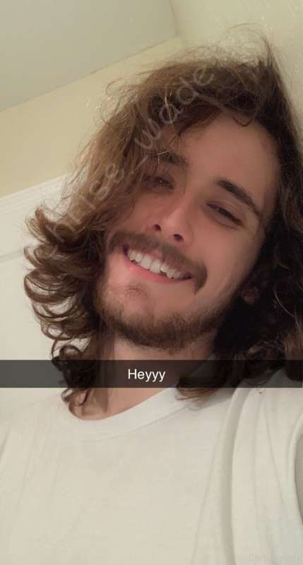 POV: you’re snapchating me when I’m bored;)
