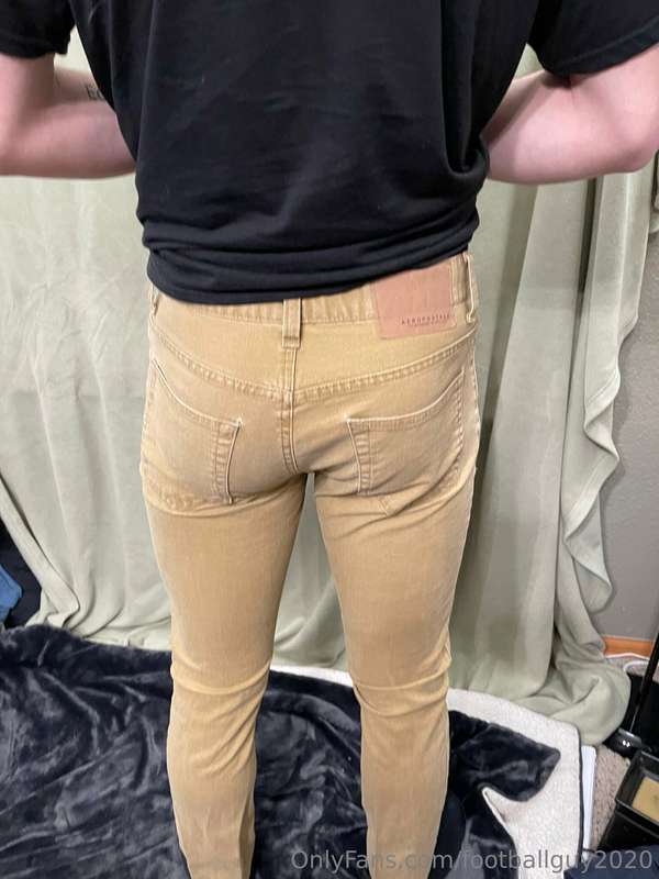 Me showing off in jeans! 6