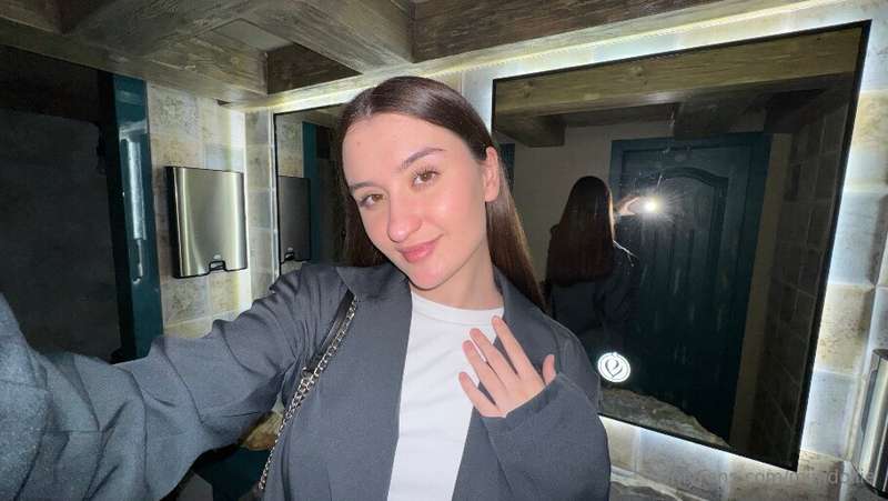 Hey there🤗! I’m Polina @polina_p, and I love experiencing li..