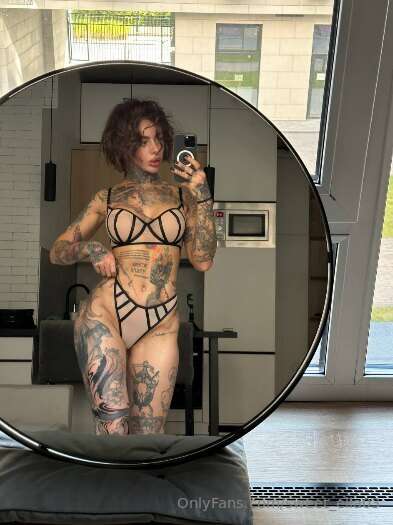 Today I'm ready to fulfil any of your wishes 🔞🤫 write to me ..