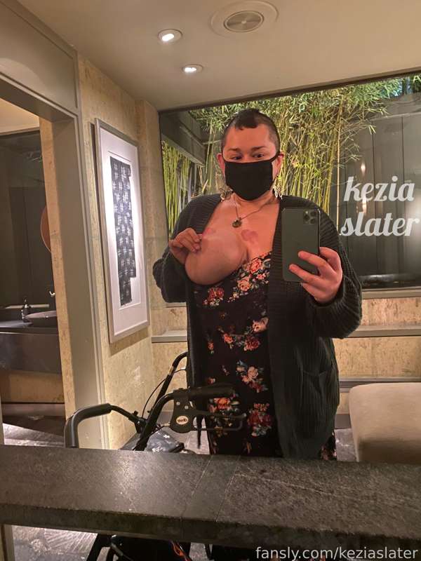 Keziaslater - Fansly - 08 Apr, 2022 1