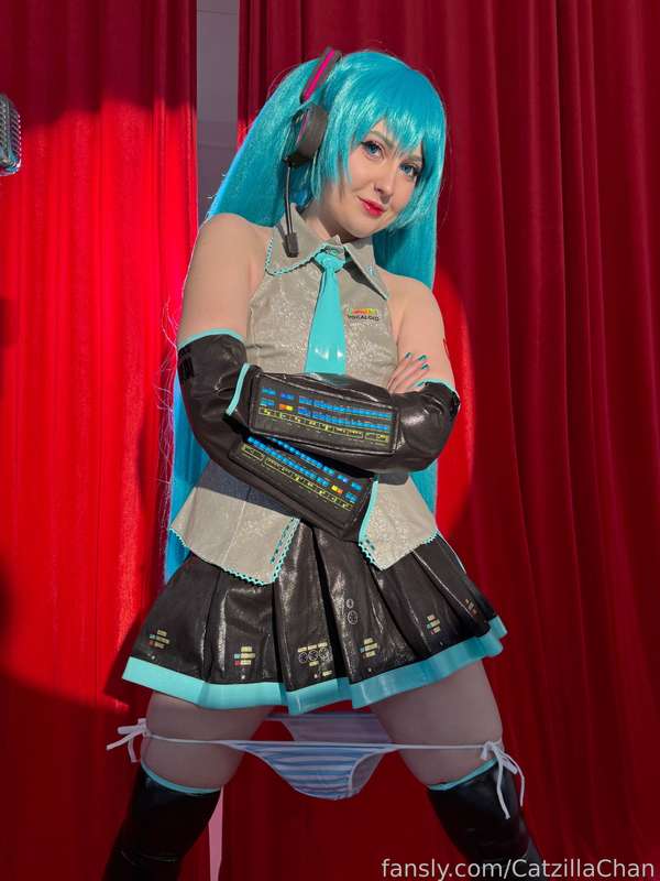 Catzillachan - Fansly - 09 Mar, 2025 11