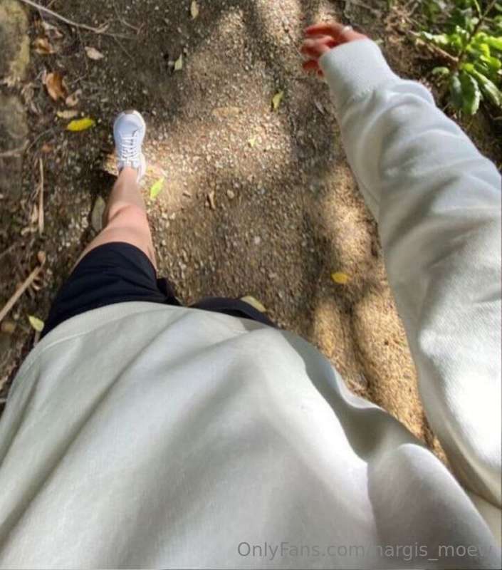Morning walk 🚶‍♀️🍀 That's cool 🦋🦋🦋
