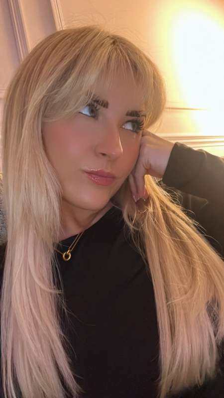 Would you rather take me out for coffee or dessert?☕🍰
