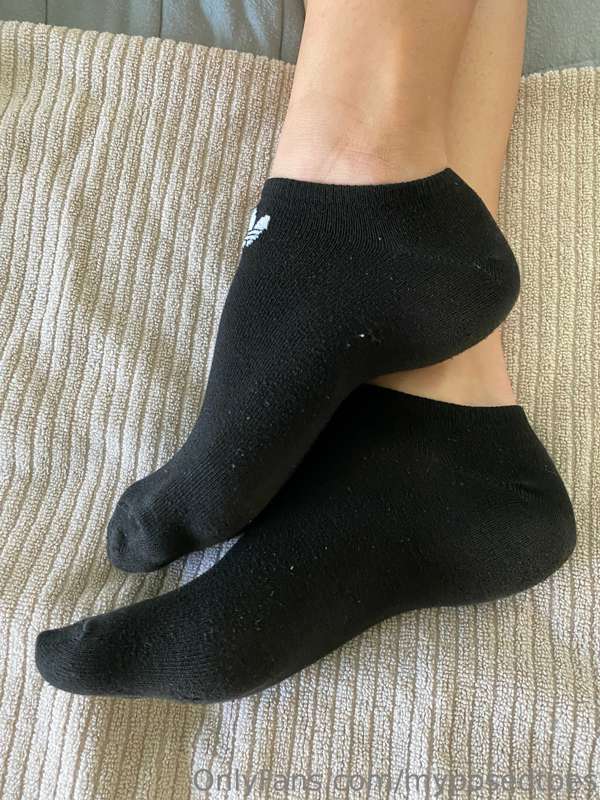 Would you want to cum on my worn out workout socks after a v..