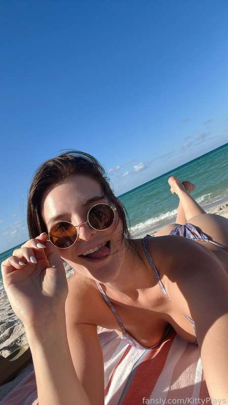 Kittyplays - Fansly - 10 Dec, 2022 2
