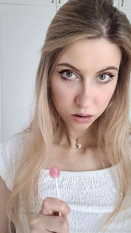 Alixsacharova - Fansly - 01 Jun, 2022 9