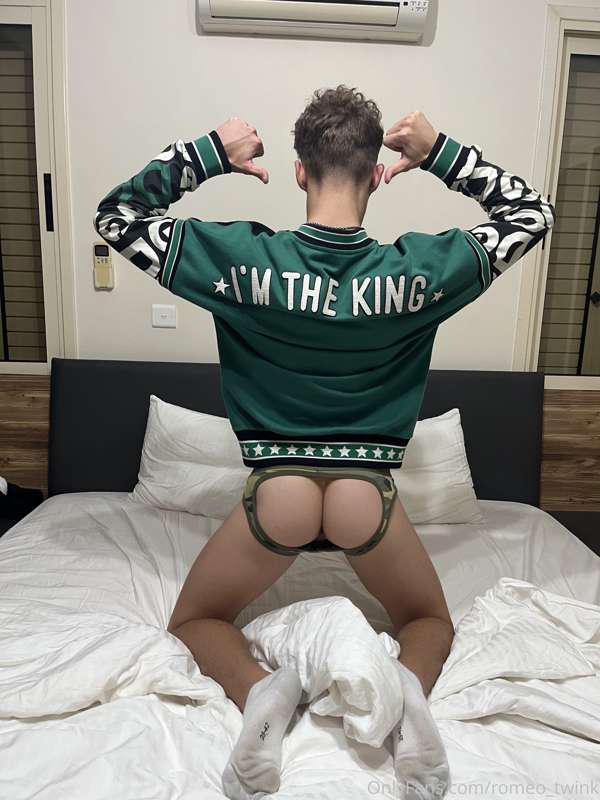 You like me in jockstraps? 😜💦 2